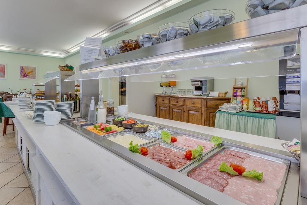 Hotel Austria Caorle Extérieur photo