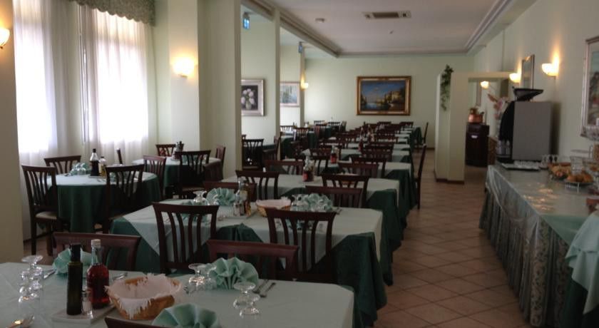 Hotel Austria Caorle Extérieur photo