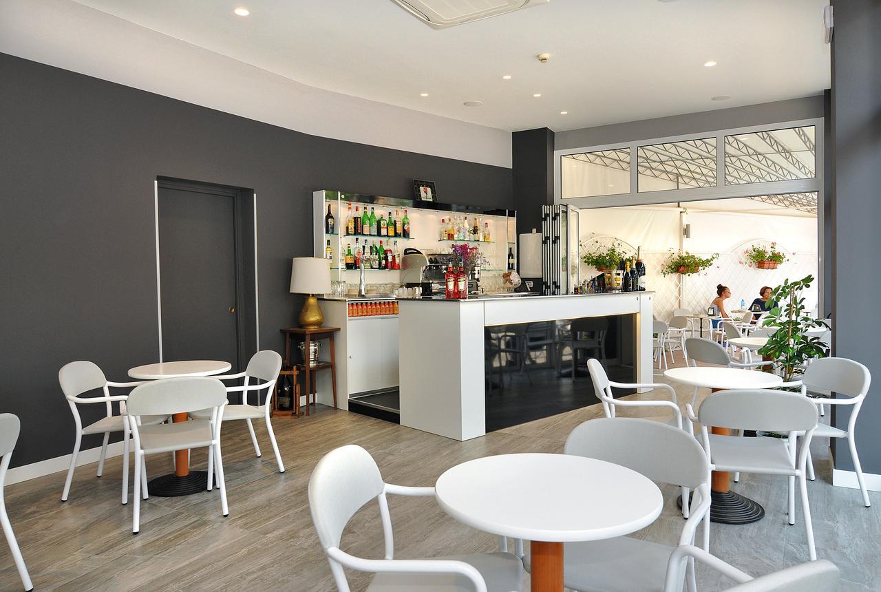 Hotel Austria Caorle Extérieur photo