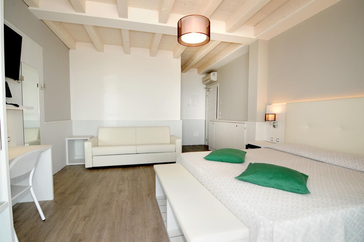 Hotel Austria Caorle Extérieur photo