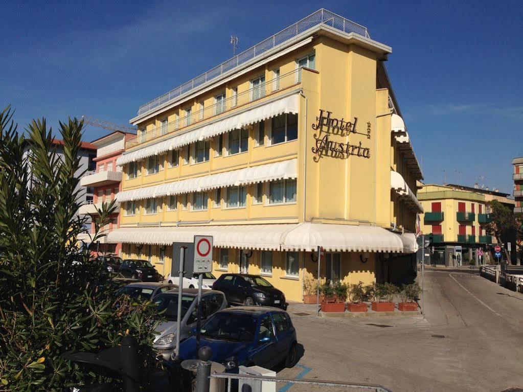 Hotel Austria Caorle Extérieur photo