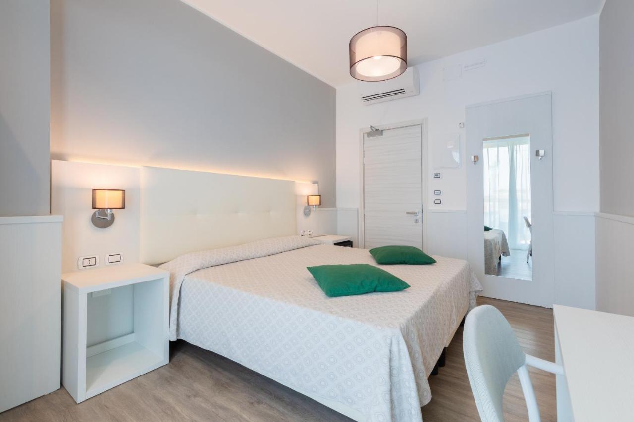 Hotel Austria Caorle Extérieur photo