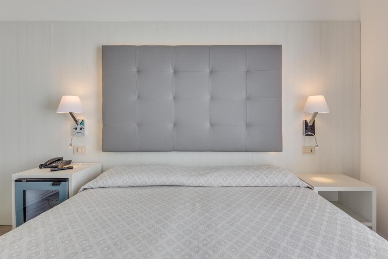 Hotel Austria Caorle Extérieur photo